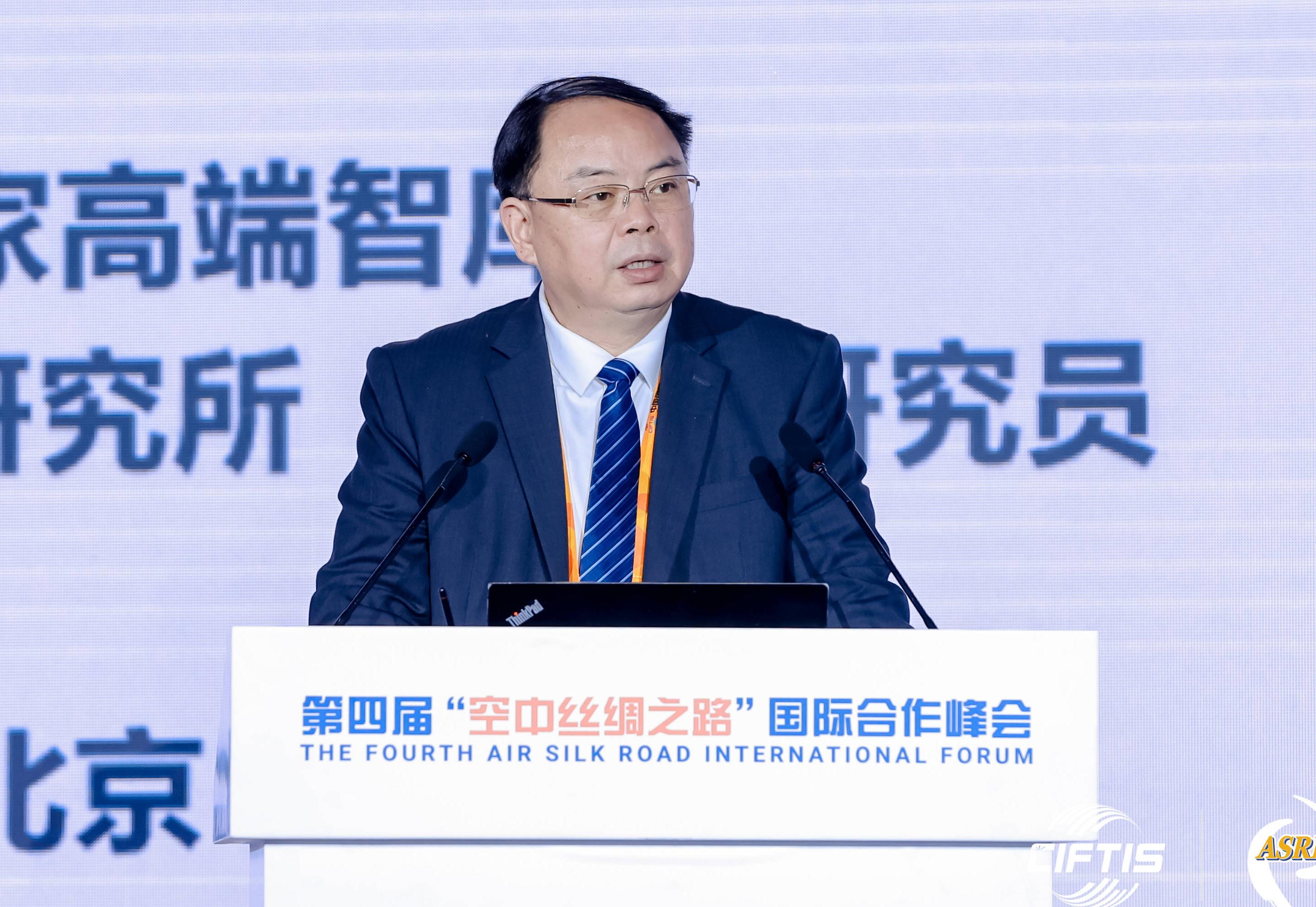 从全局和战略高度 加快推动有效降低全社会物流成本