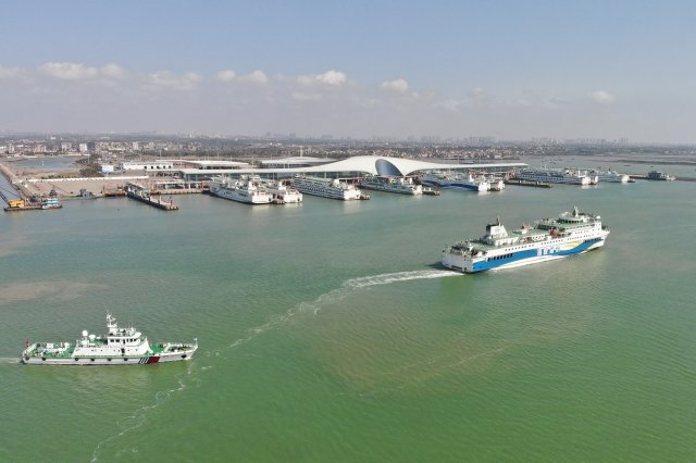海南自贸港封关后首迎春运 琼州海峡新能源车辆运力提升40%